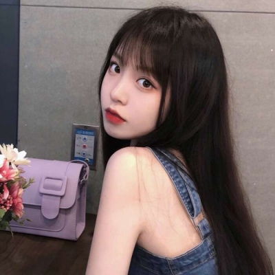 一杯奶茶的钱，买一个废弃的袋子：年轻人到底在买什么？