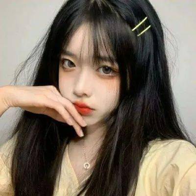 王毅会见英首相国安顾问：希望继续坚守一个中国原则